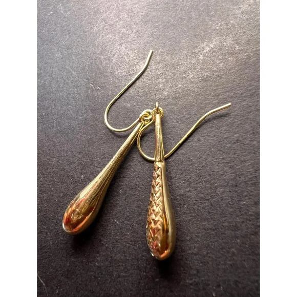 Turkish 10k yellow gold diamond cut teardrop earrings - Picture 3 of 11
